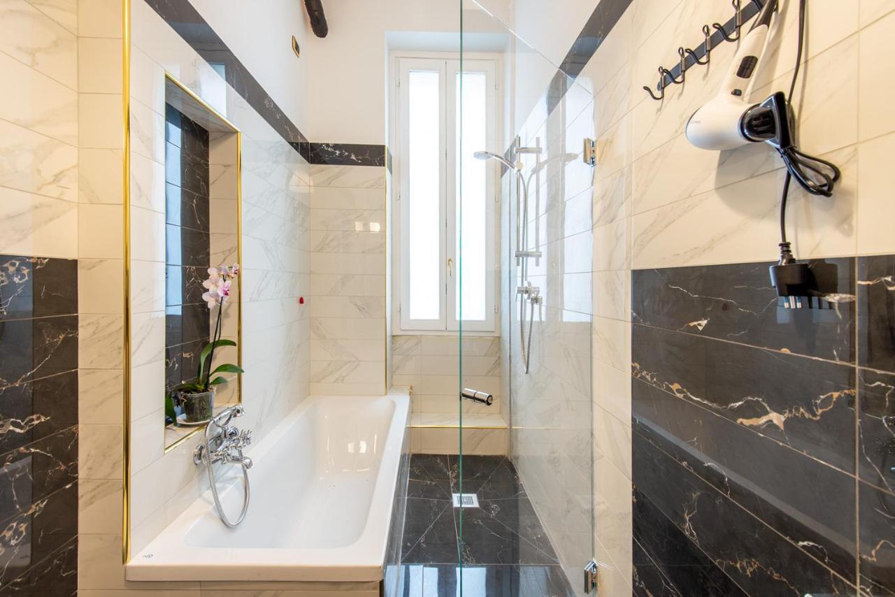 Elegante Casa Liberty Lägenhet Milano Exteriör bild